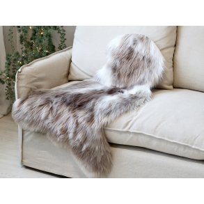 Imiteret lammeskind Natur