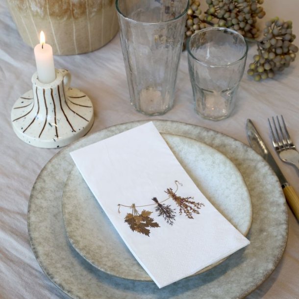Serviet m. t�rrede blomster p� snor