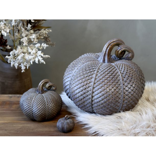 Gr�skar stor m. guld