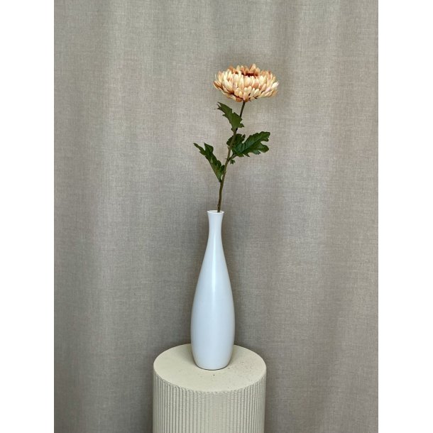 Chrysanthemum Sand 76 cm